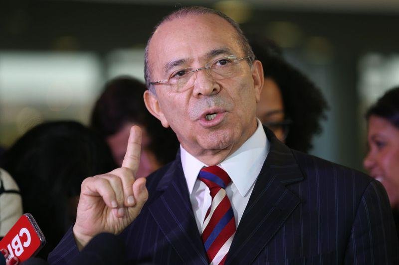 Padilha diz que cabe ao STF intermediar di&aacute;logo entre Judici&aacute;rio e Legislativo
