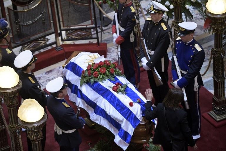 Uruguai d&aacute; adeus a presidente que lan&ccedil;ou busca de desaparecidos da ditadura militar