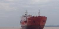 Navio Syn Antares veio do Porto de Rio Grande carregado com gás