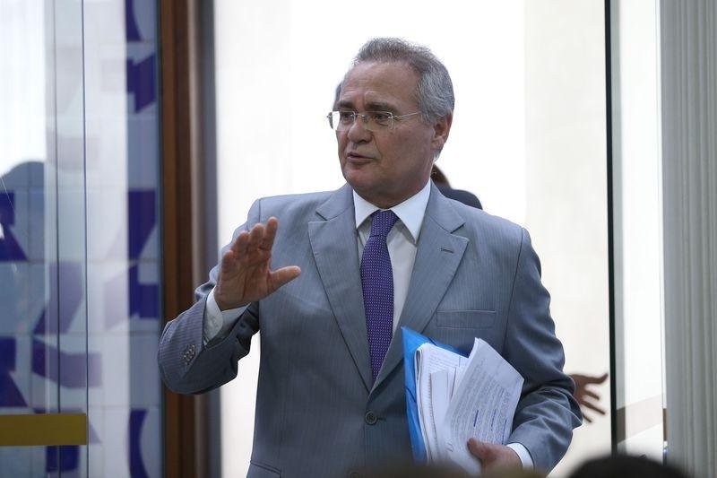 Presid&ecirc;ncia tenta amenizar crise institucional ap&oacute;s cr&iacute;ticas do presidente do Senado a opera&ccedil;&atilde;o da PF no Congresso