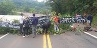 Protesto de indígenas bloqueia duas rodovias no Rio Grande do Sul