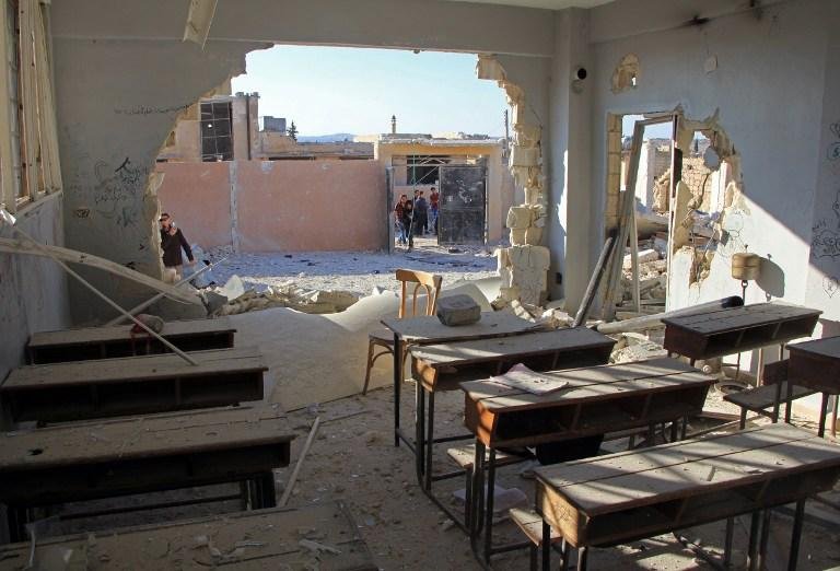 Bombardeios perto de escola deixam 22 civis mortos na S&iacute;ria