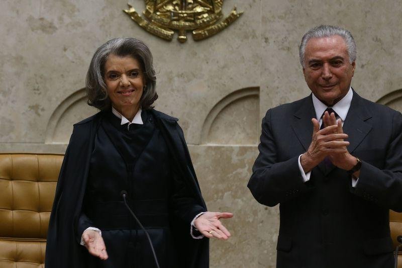 Temer confirma reuni&atilde;o com C&aacute;rmen L&uacute;cia e Renan e diz que n&atilde;o vai demitir Moraes