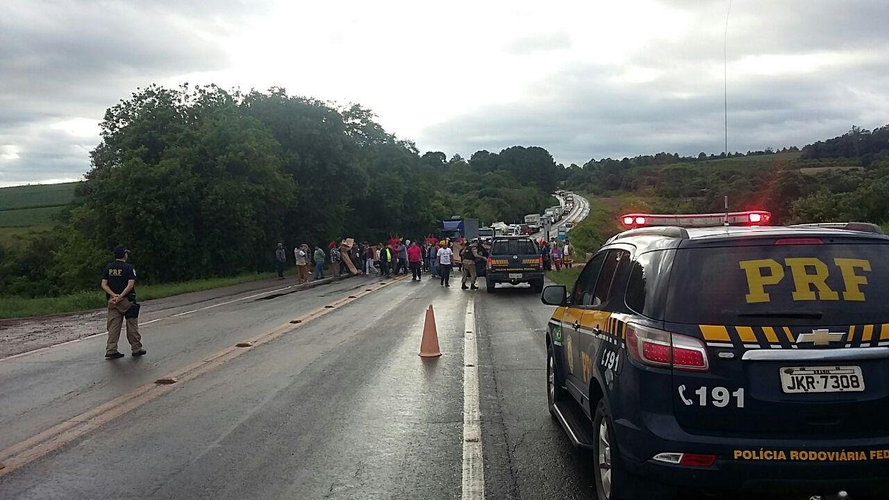 Pelo segundo dia consecutivo, manifesta&ccedil;&atilde;o repudia extin&ccedil;&atilde;o da Secretaria Especial de Sa&uacute;de Ind&iacute;gena