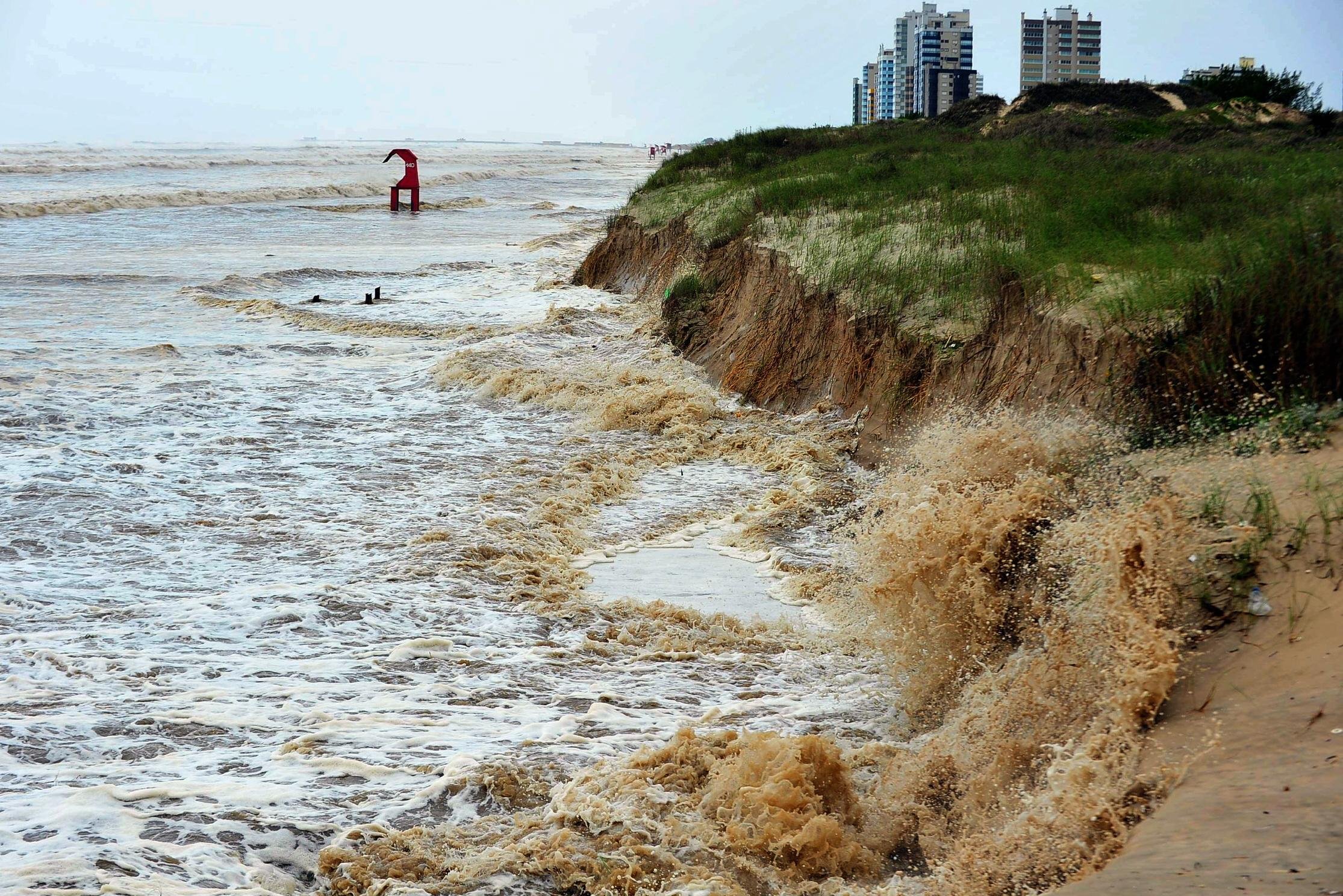 Forte ressaca impressionou moradores do Litoral Norte