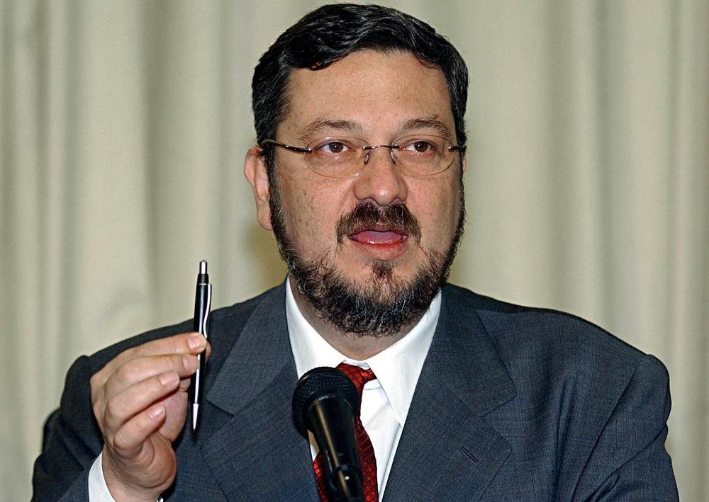 Lava Jato denuncia Palocci por corrup&ccedil;&atilde;o e lavagem de dinheiro