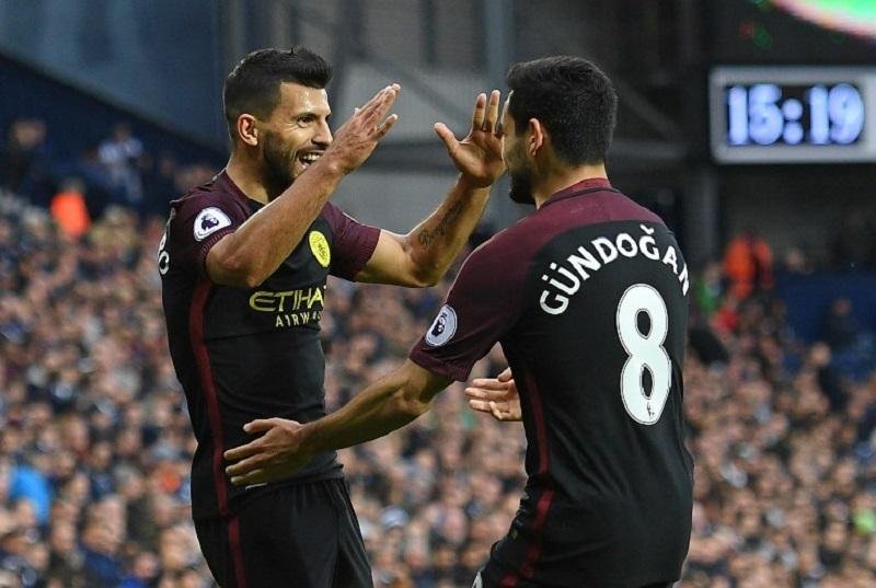 City volta a vencer e se mant&eacute;m na lideran&ccedil;a da Premier League