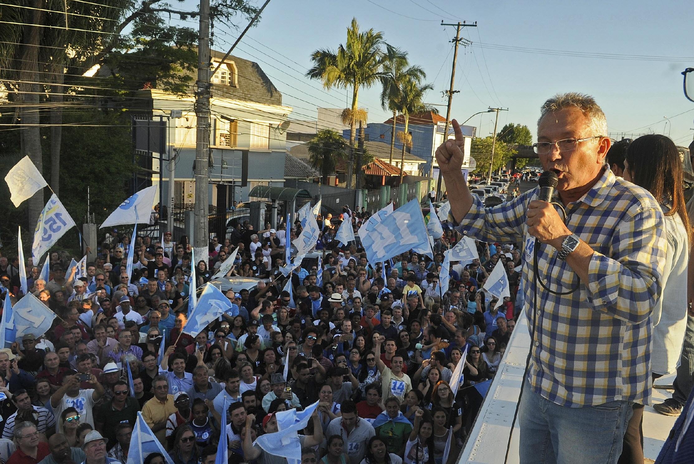 Luiz Carlos Busato &eacute; eleito prefeito de Canoas