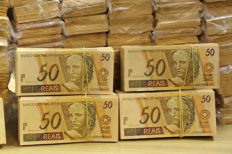 An&aacute;lise indica queda de 0,5% do PIB e manuten&ccedil;&atilde;o do desemprego