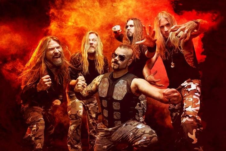 Grupo &eacute; conhecido pelas m&uacute;sicas que contam hist&oacute;rias de conflitos b&eacute;licos mundiais