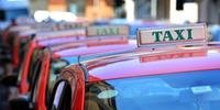 Empresa suspendeu o monitoramento via GPS dos táxis de Porto Alegre por falta de pagamento