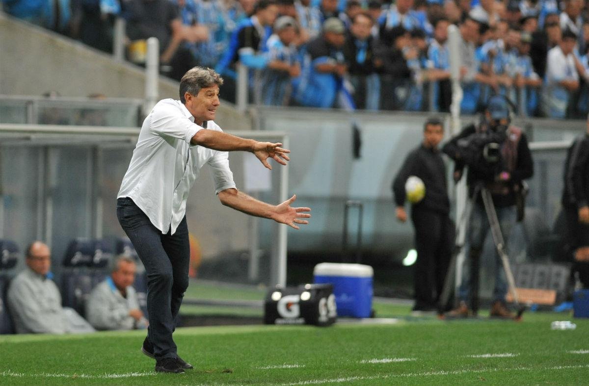 Renato havia sido expulso no jogo contra o Palmeiras