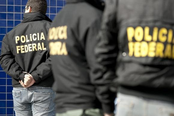 Quadrilha de tr&aacute;fico internacional de drogas &eacute; alvo de megaopera&ccedil;&atilde;o da PF