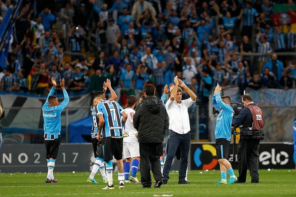 Oposi&ccedil;&atilde;o do Gr&ecirc;mio pede adiamento da elei&ccedil;&atilde;o