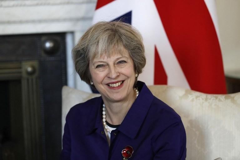 Theresa May deseja dar inicio &agrave; sa&iacute;da da Uni&atilde;o Europeia no final de mar&ccedil;o