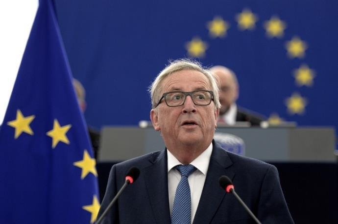 Juncker &eacute; criticado contrata&ccedil;&atilde;o de seu antecessor pelo banco de neg&oacute;cios Goldman Sachs