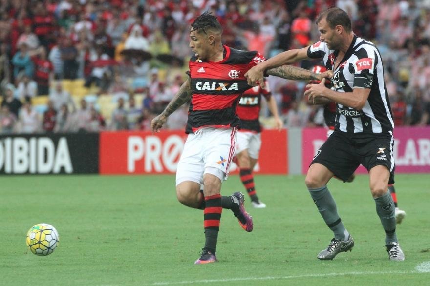 Flamengo empata com Botafogo e v&ecirc; sonho do t&iacute;tulo ficar mais distante