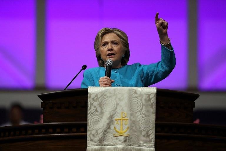 An&uacute;ncio, favor&aacute;vel a Hillary, pode dar um impulso &agrave; campanha a 48 horas das elei&ccedil;&otilde;es americanas