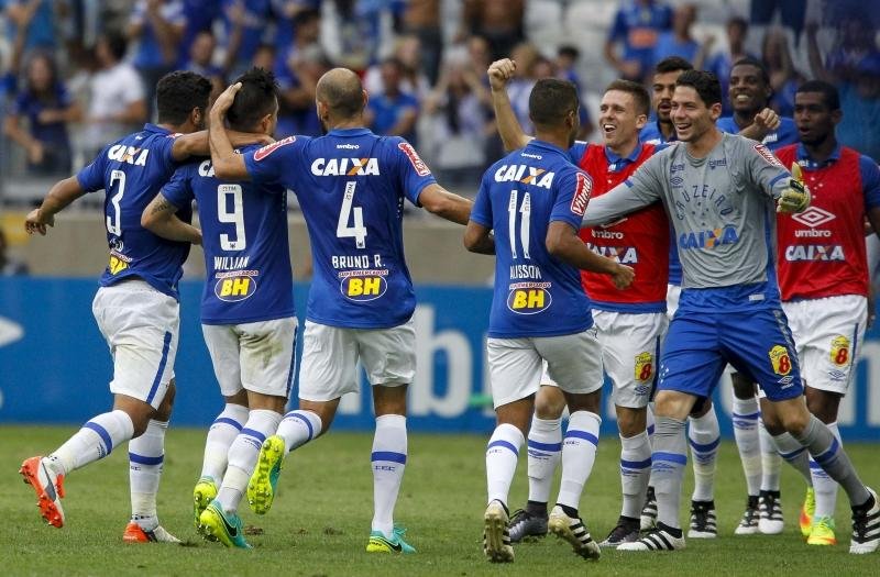 Cruzeiro obteve impressionante virada e venceu o Fluminense por 4 a 2, no Mineir&atilde;o