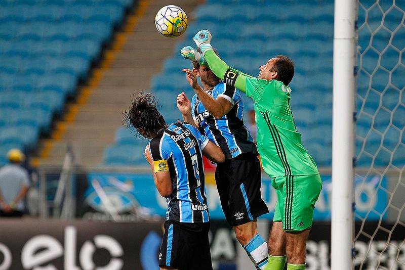 Geromel garantiu que Gr&ecirc;mio chegar&aacute; bem na final