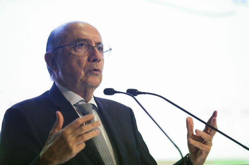 Pa&iacute;s est&aacute; preparado para volatilidade vinda da elei&ccedil;&atilde;o nos EUA, diz Meirelles