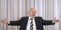 Lula entra com ação de danos morais contra Delcídio