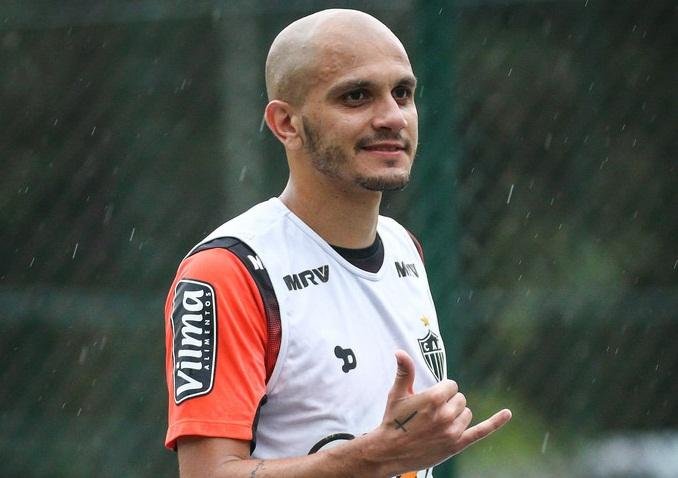 F&aacute;bio Santos atua pelo Atl&eacute;tico-MG e foi convocado para Sele&ccedil;&atilde;o Brasileira 
