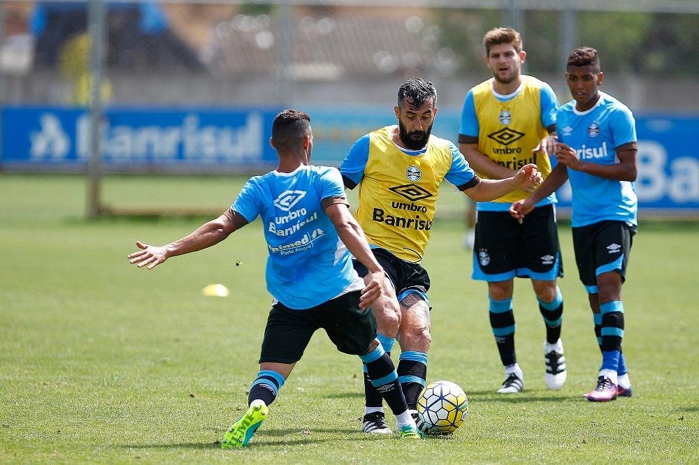Gr&ecirc;mio retoma aos trabalhos nesta segunda