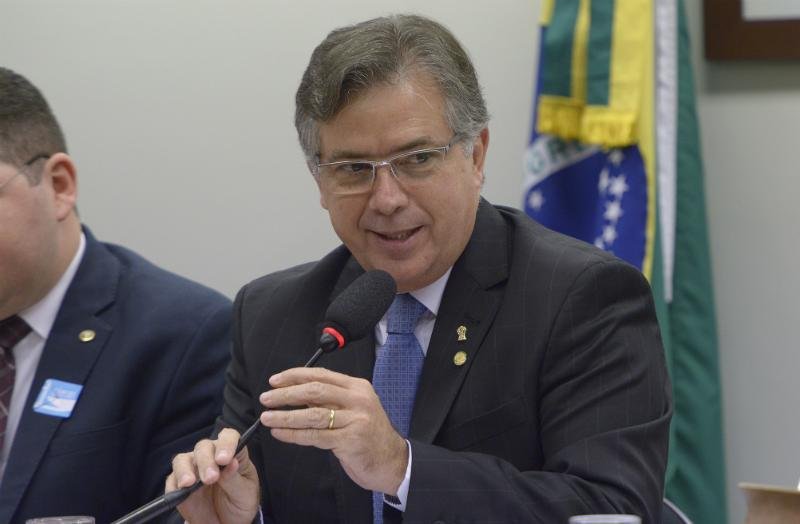Presidente da comiss&atilde;o anticorrup&ccedil;&atilde;o admite mudan&ccedil;as em parecer final