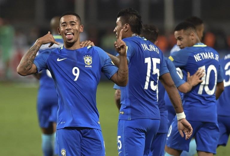 Brasil venceu por 2 a 0 a sele&ccedil;&atilde;o do Peru e lidera chave sul-americana das Eliminat&oacute;rias