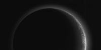 Indícios foram encontrados através de fotografias tiradas pela sonda New Horizons em 2015