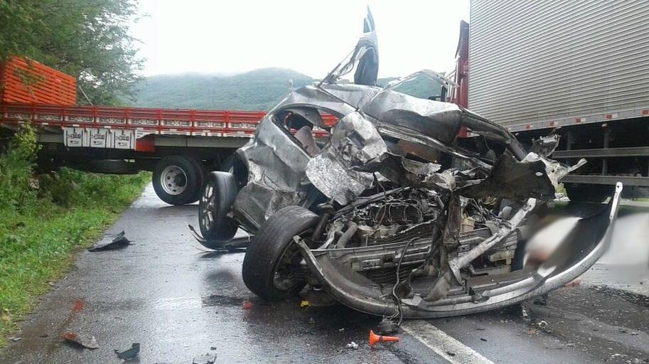 M&atilde;e e filho morrem em acidente na ERS 486, no Litoral Norte
