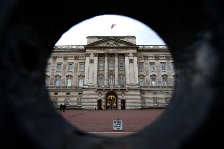 Falta apenas a ratifica&ccedil;&atilde;o pela rainha Elizabeth II para lei entrar em vigor