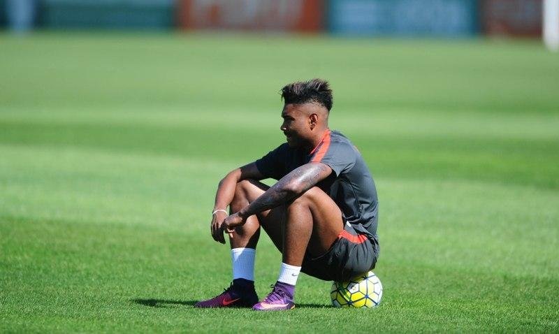 Inter s&oacute; deixa Z4 hoje se golear Corinthians
