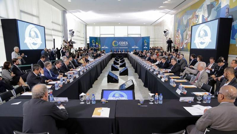 Conselheiros defendem medidas "amargas" para retomar crescimento
