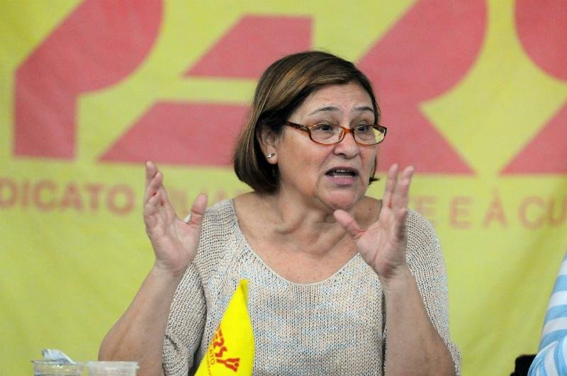 Para Helenir Sch&uuml;rer, o pacote &eacute; a concretiza&ccedil;&atilde;o do "estado m&iacute;nimo"