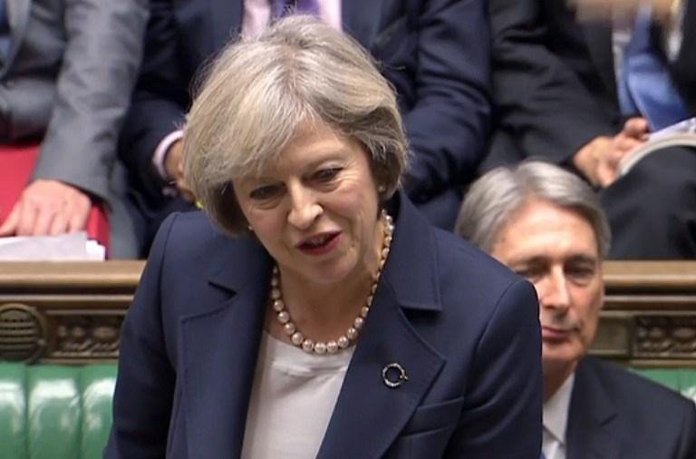 Theresa May prometeu ajudar os que n&atilde;o conseguem fechar as contas no fim do m&ecirc;s