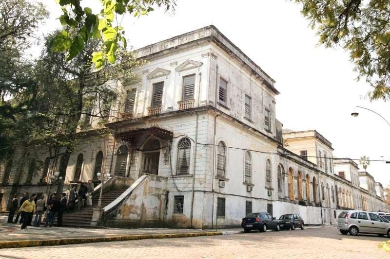 Secretaria da Sa&uacute;de reivindica local para reforma da sua estrutura