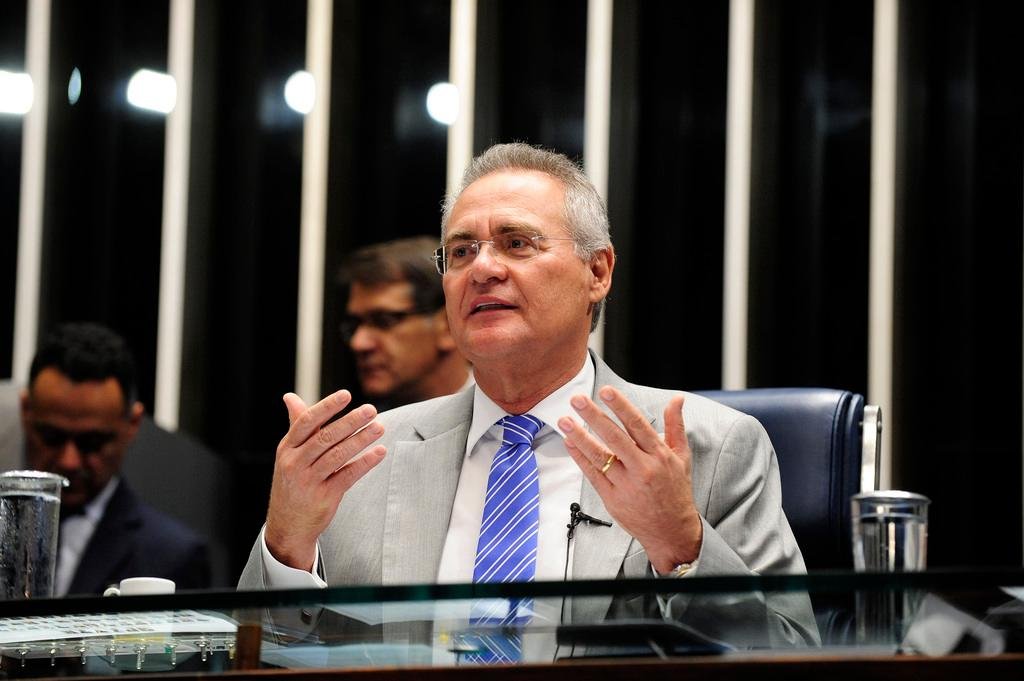 Segunda nota da assessoria de Renan, o presidente do Senado est&aacute; "tranquilo e confiante na justi&ccedil;a brasileira" sobre seu julgamento