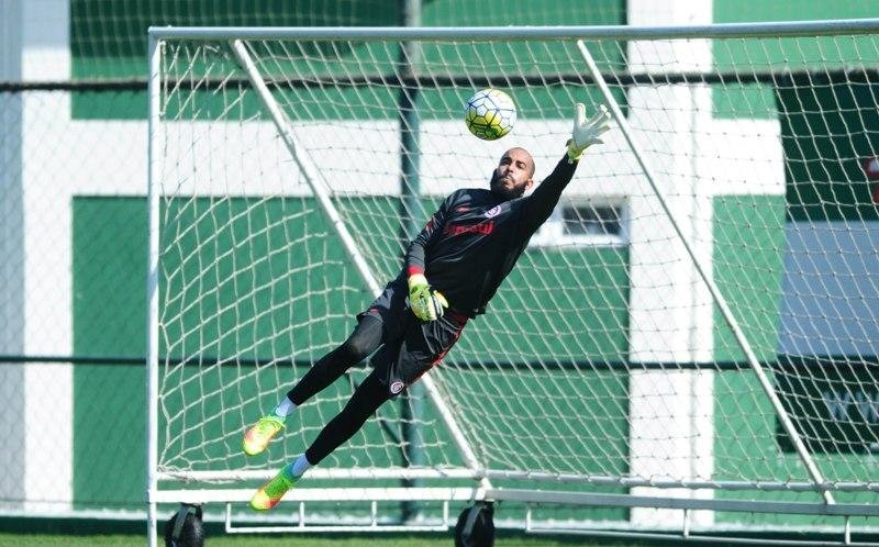 Danilo Fernandes interessa ao S&atilde;o Paulo