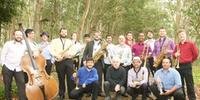Nei Lisboa e Gilberto Salvagni Big Band apresentam repertório da era de ouro do jazz