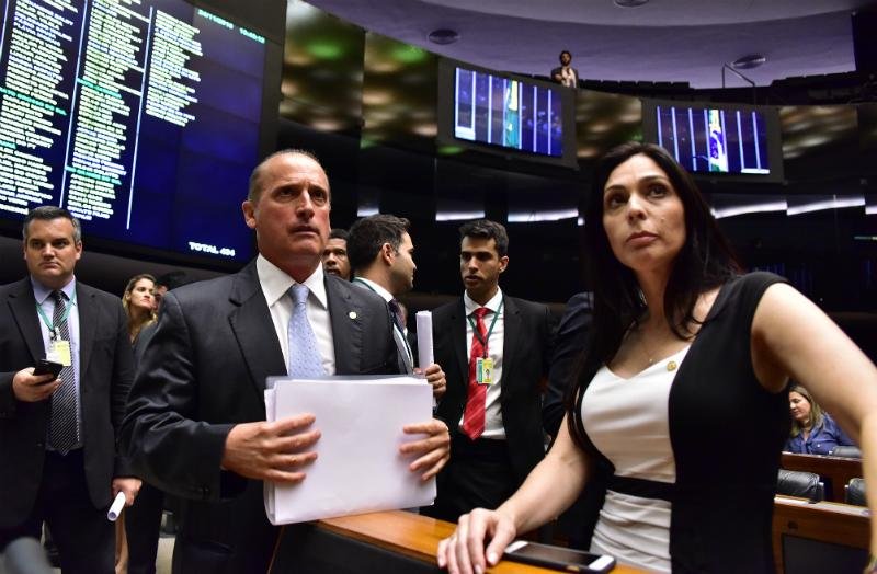 Onyx Lorenzoni pediu que vota&ccedil;&atilde;o acontecesse na pr&oacute;xima semana para que parlamentares estudassem o texto