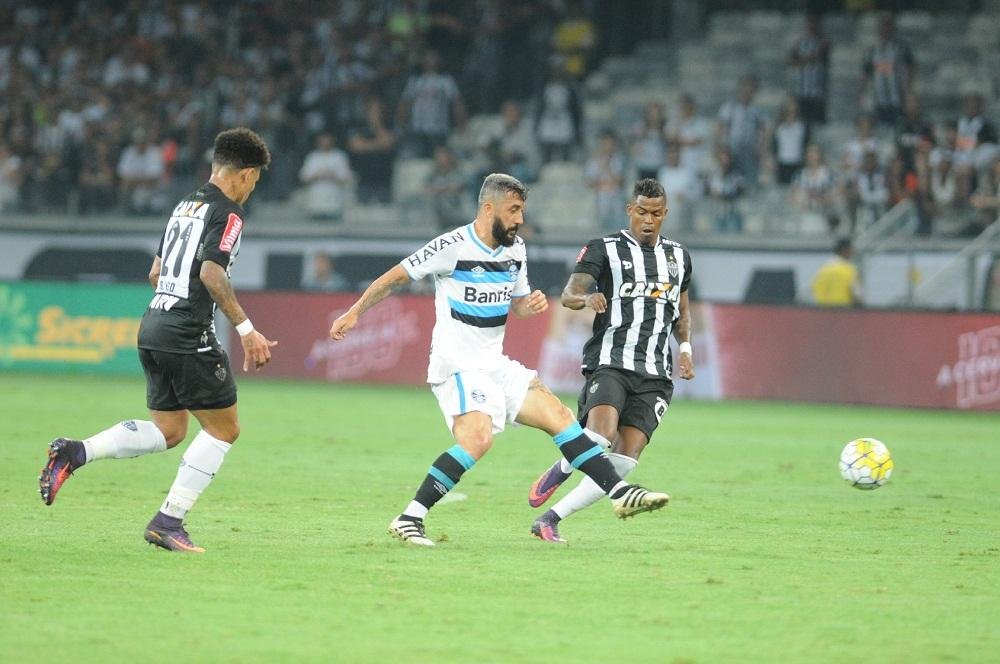 Equipe do Gr&ecirc;mio ganhou folga nesta quinta-feira ap&oacute;s vit&oacute;ria contra Atl&eacute;tico-MG nessa quarta