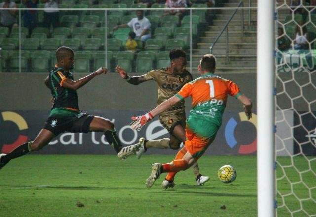 Partida no Est&aacute;dio Independ&ecirc;ncia terminou em 2 a 2