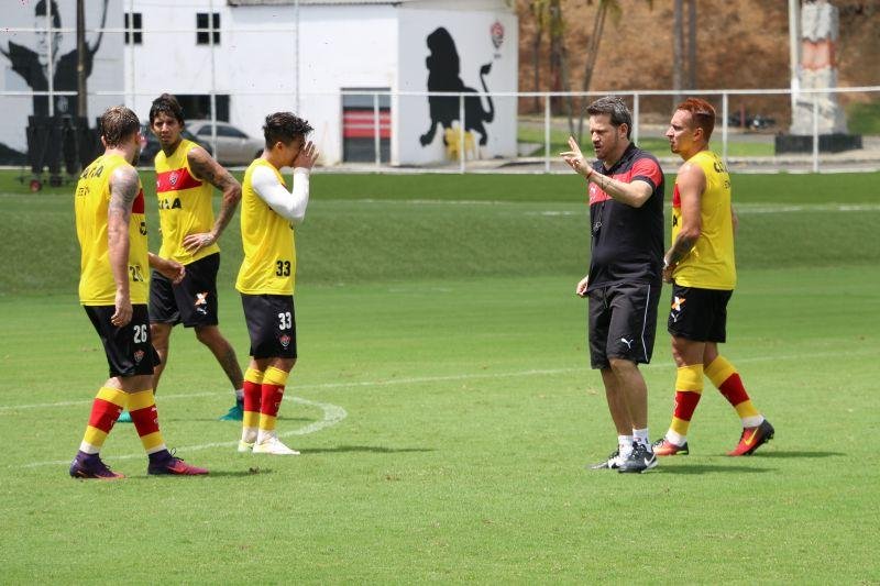 Inter seca o Vit&oacute;ria nesta noite contra o Coritiba