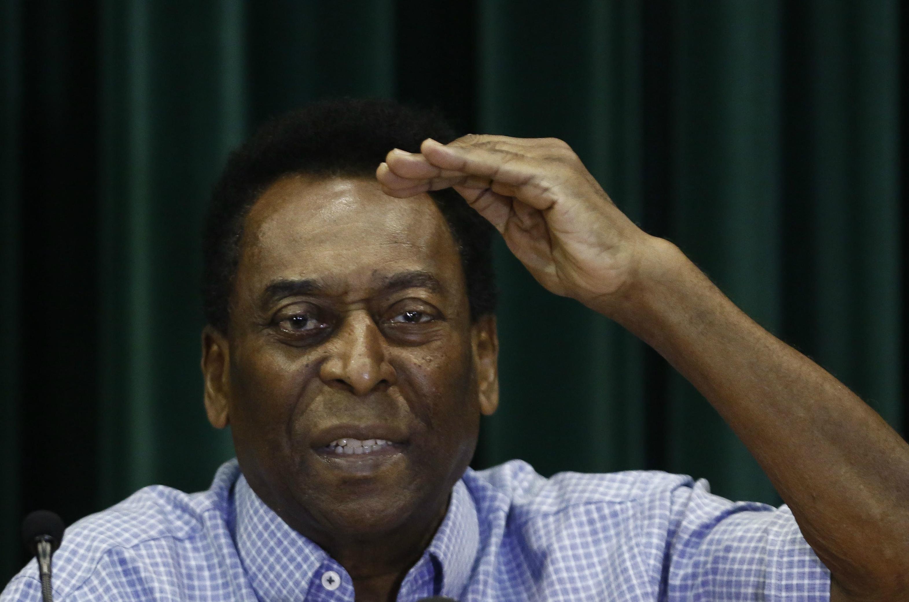 "O futebol brasileiro est&aacute; de luto" diz Pel&eacute; ap&oacute;s acidente com delega&ccedil;&atilde;o da Chapecoense