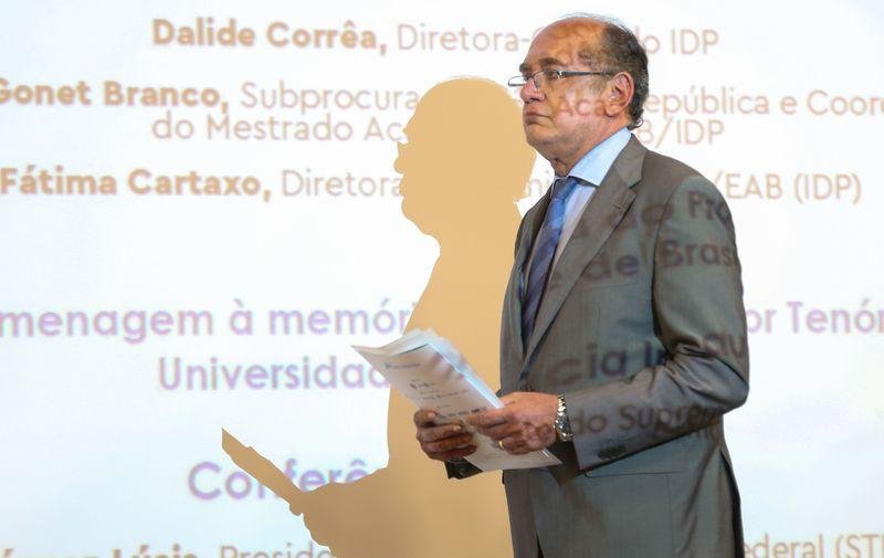 Brasil tem "classe pol&iacute;tica de excel&ecirc;ncia", diz Gilmar Mendes