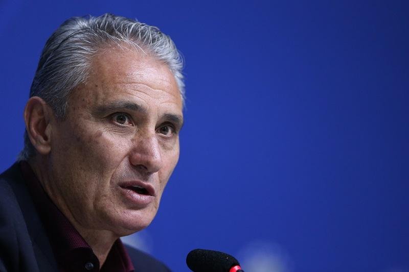 T&eacute;cnico da sele&ccedil;&atilde;o brasileira usou site oficial da CBF para expressar solidariedade aos familiares das v&iacute;timas