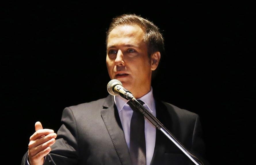 Parlamentar teria recolhido oito assinaturas no plen&aacute;rio