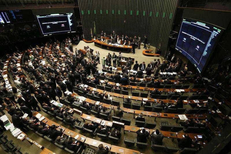 Projeto foi votado j&aacute; no in&iacute;cio da madrugada desta quarta